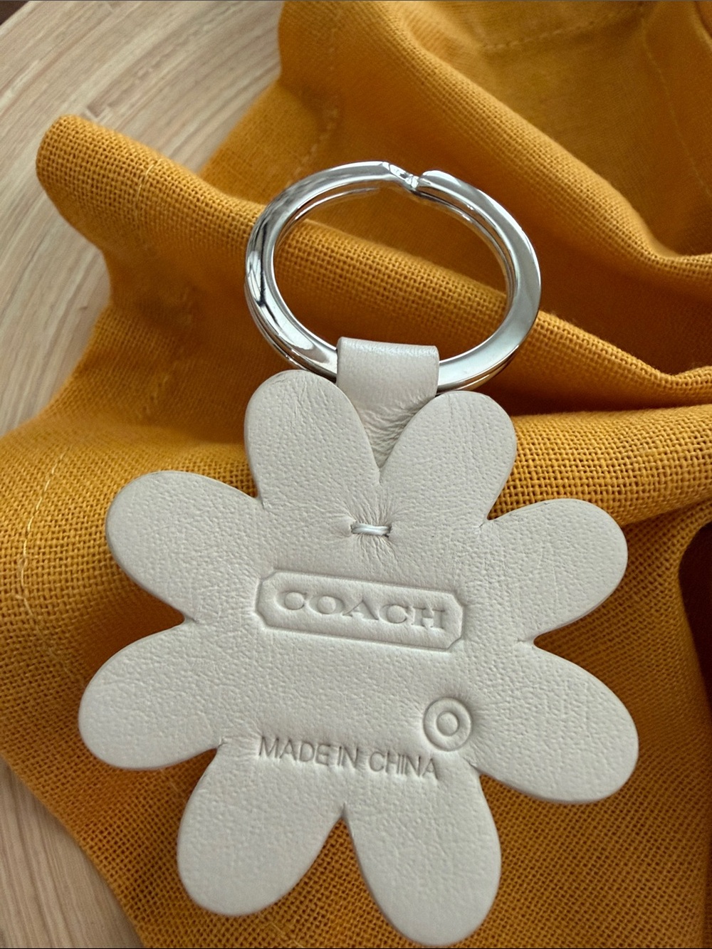 Coach Cream Leather Daisy Keyring with Silver Hardware - Picture 2 of 7